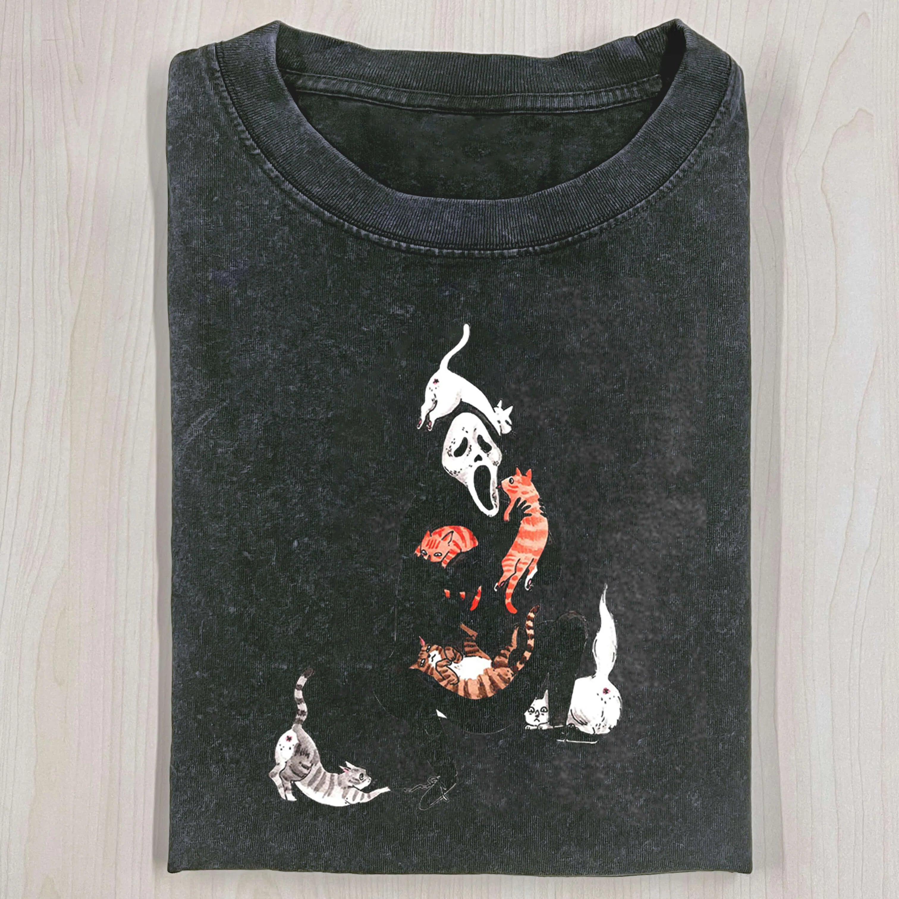 Screams and Cat Graphic T-shirts